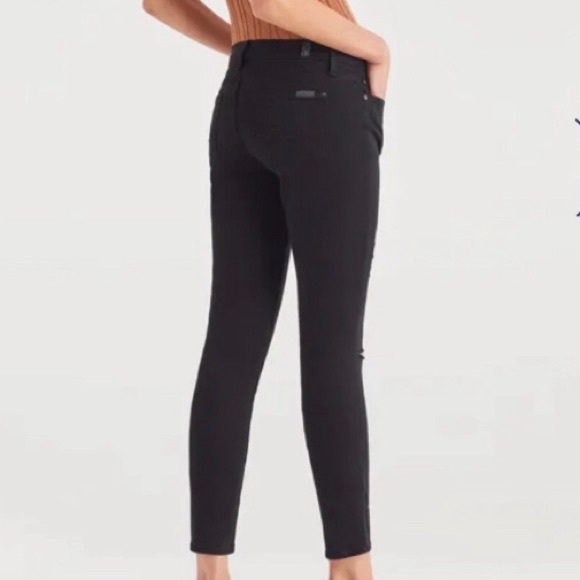 7FAM BLACK GWENEVERE MID-RISE DESTROYED SKINNY ANKLE JEANS EUC WORN ONCE 29 - Picture 2 of 7